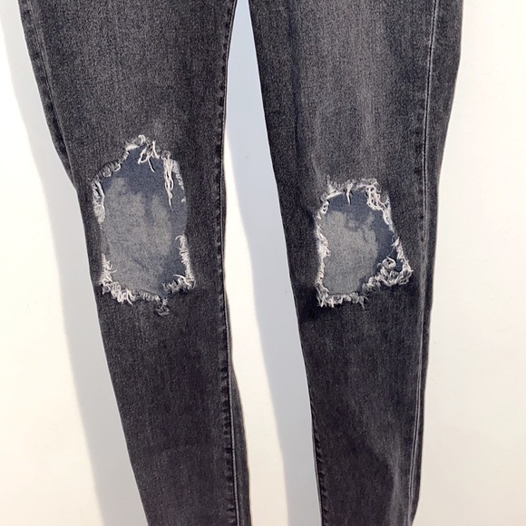 𝅺levis 721 High Rise Skinny Black - Picture 8 of 14